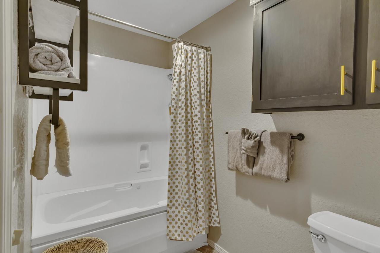 2 Bed Condo-the Greens At Thousand Hills-coffee Bar Appart hôtel *